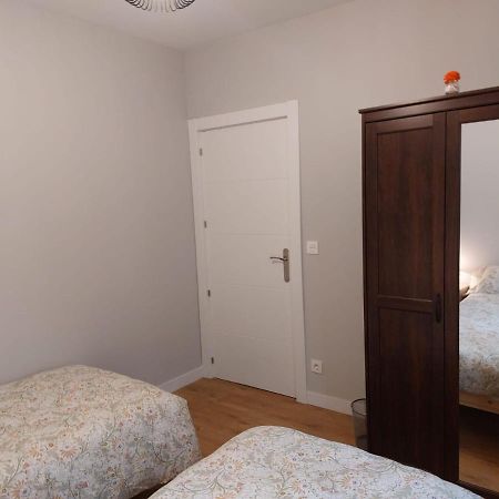 Habitacion En Apartamento Con Zonas Comunes Compartida H3 Bilbao Bagian luar foto
